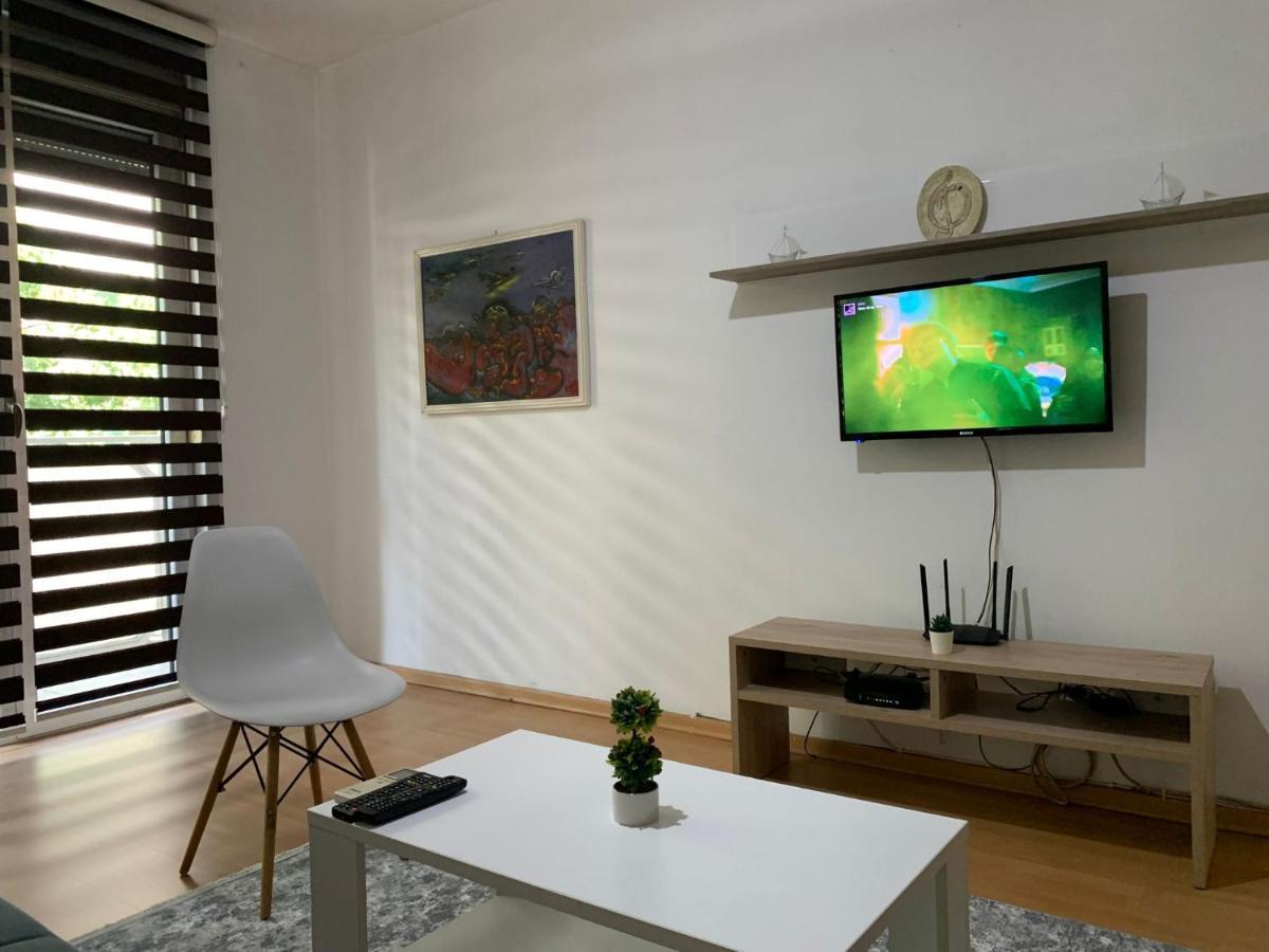 Lungro's Square Apartman Szkopje